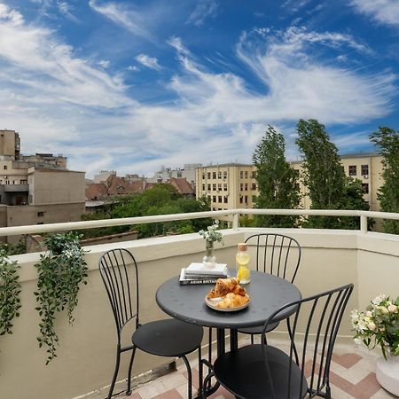 Little Paris By Urbanesq Apartment Bukares Bagian luar foto